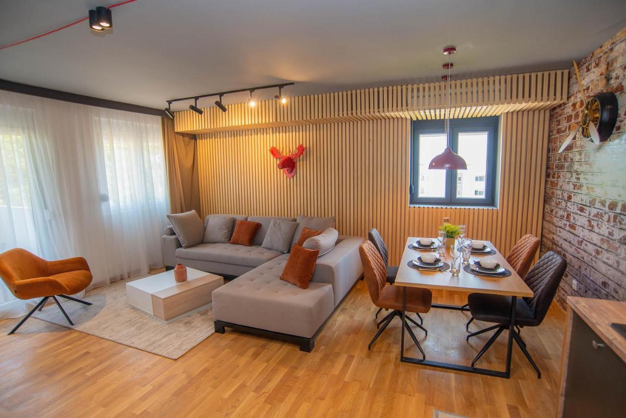 Stylish Two Bedroom Apartment At Ljubovic-Hill Park Podgorica Ngoại thất bức ảnh