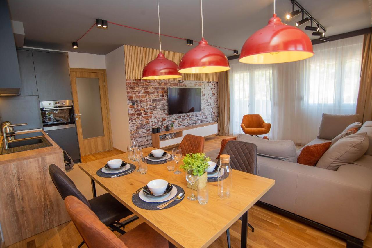 Stylish Two Bedroom Apartment At Ljubovic-Hill Park Podgorica Ngoại thất bức ảnh