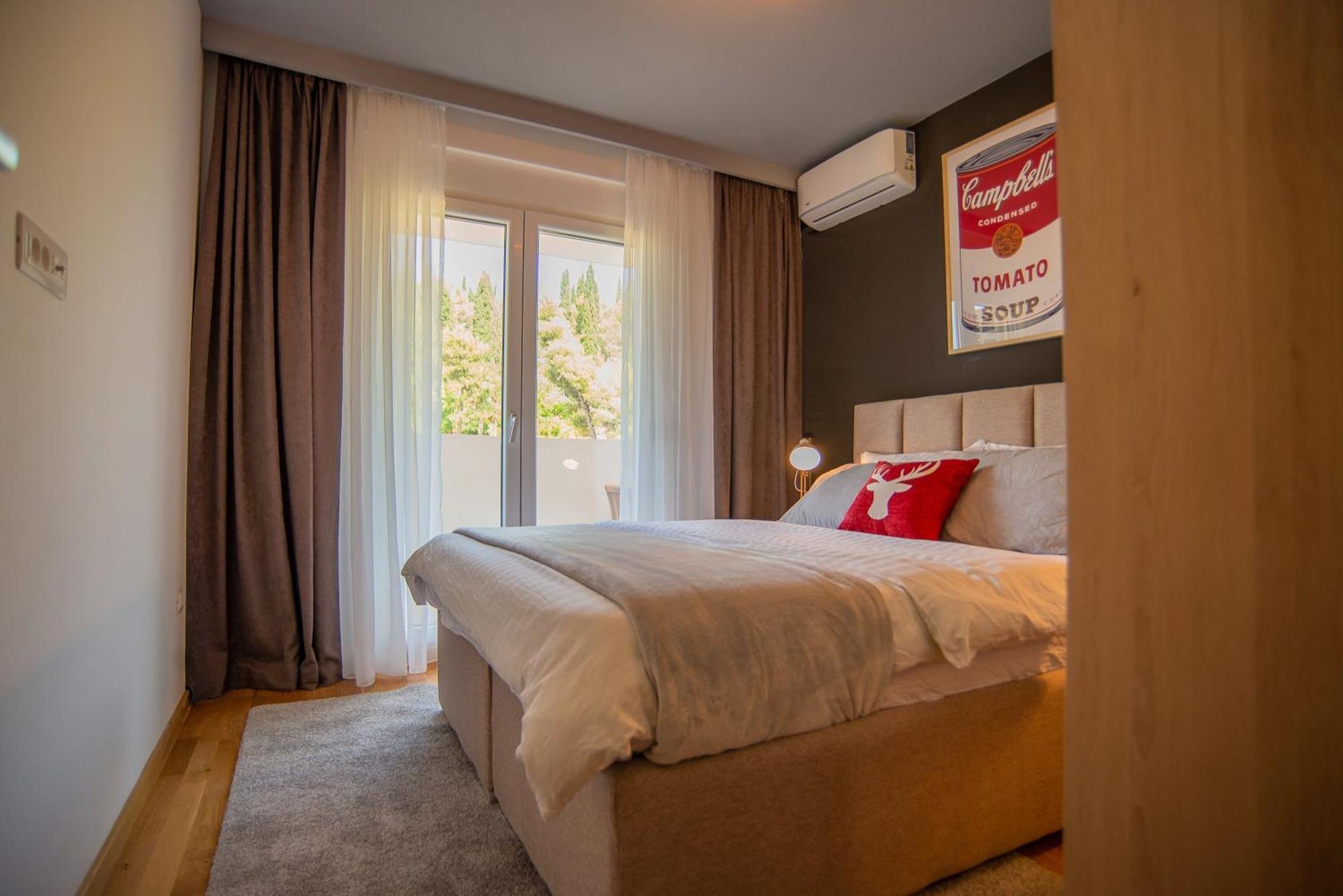 Stylish Two Bedroom Apartment At Ljubovic-Hill Park Podgorica Ngoại thất bức ảnh